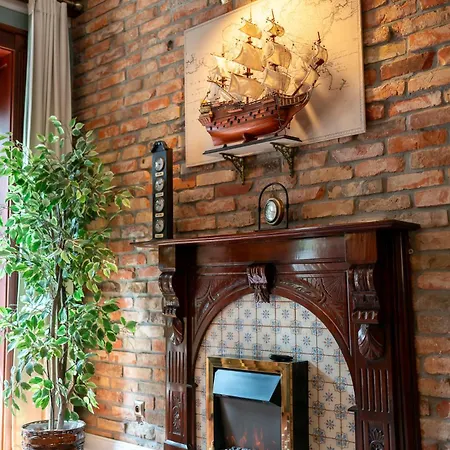 Old House 2 *